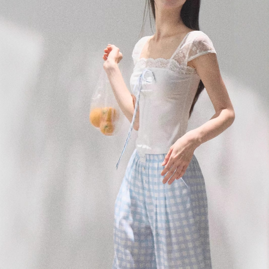 R4W5KSGBQ1U_0.jpg