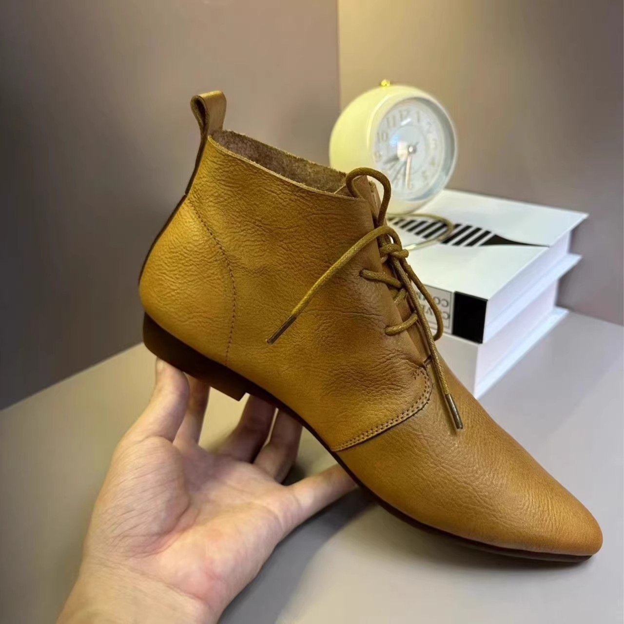 Retro pointed toe short boots flat boots for women's spring and autumn single boots British style soft leather ankle boots soft sole lace-up Martin boots